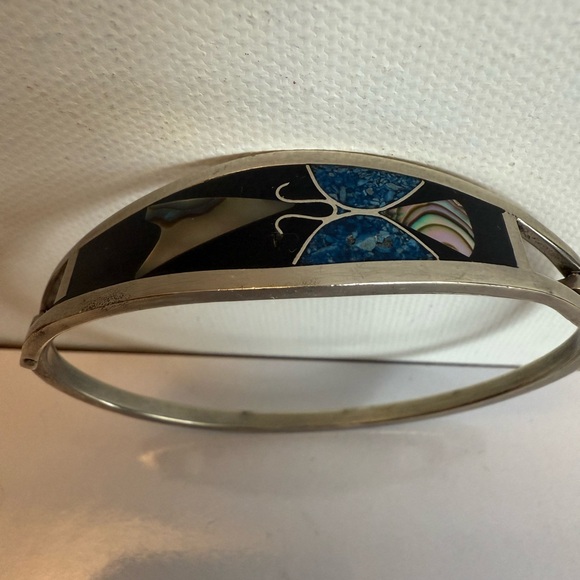 Silver Mother of Pearl with Black and Blue Inlay Bracelet - Picture 9 of 12